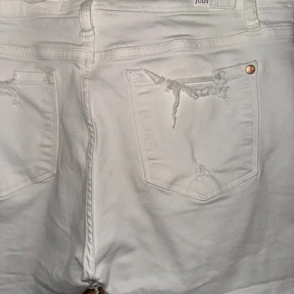 Judy blue women’s high-rise white distressed shorts size large cut off stretch - Picture 5 of 6